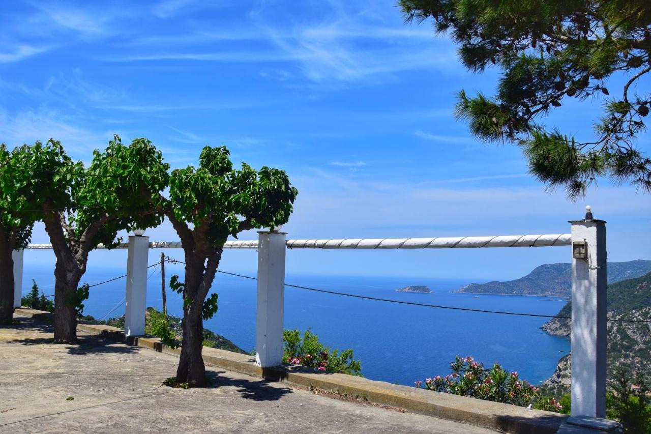 Chora Suite Alonnisos Town Bagian luar foto